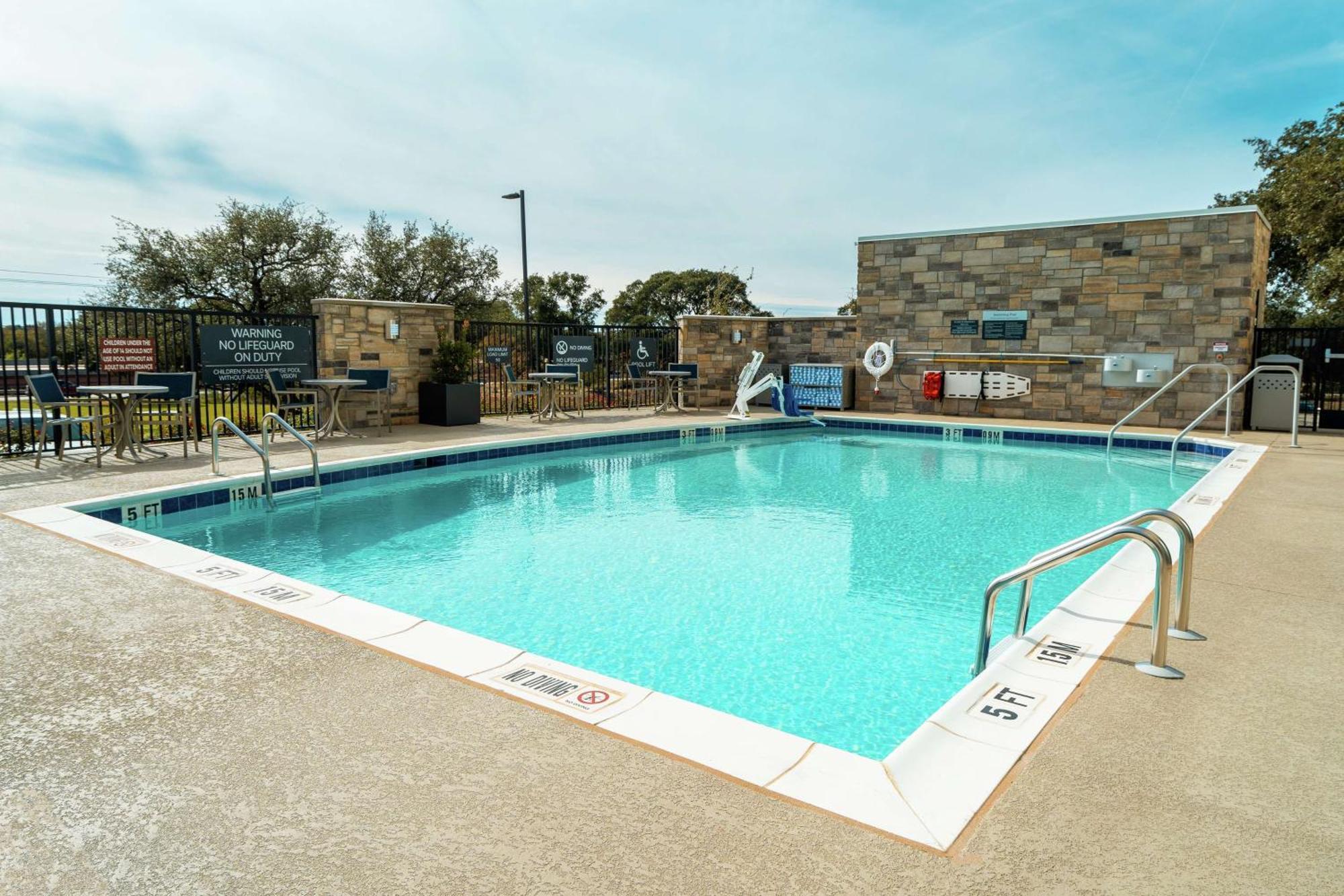 Hilton Garden Inn Cedar Park Austin Exterior photo